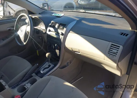 2010 Toyota Corolla Le z USA, uszkodzony, nr VIN 2T1BU4EE4AC247084